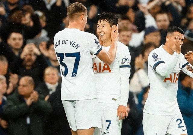 关于阿森纳力克本菲卡，孙兴慜梅开二度英超的信息